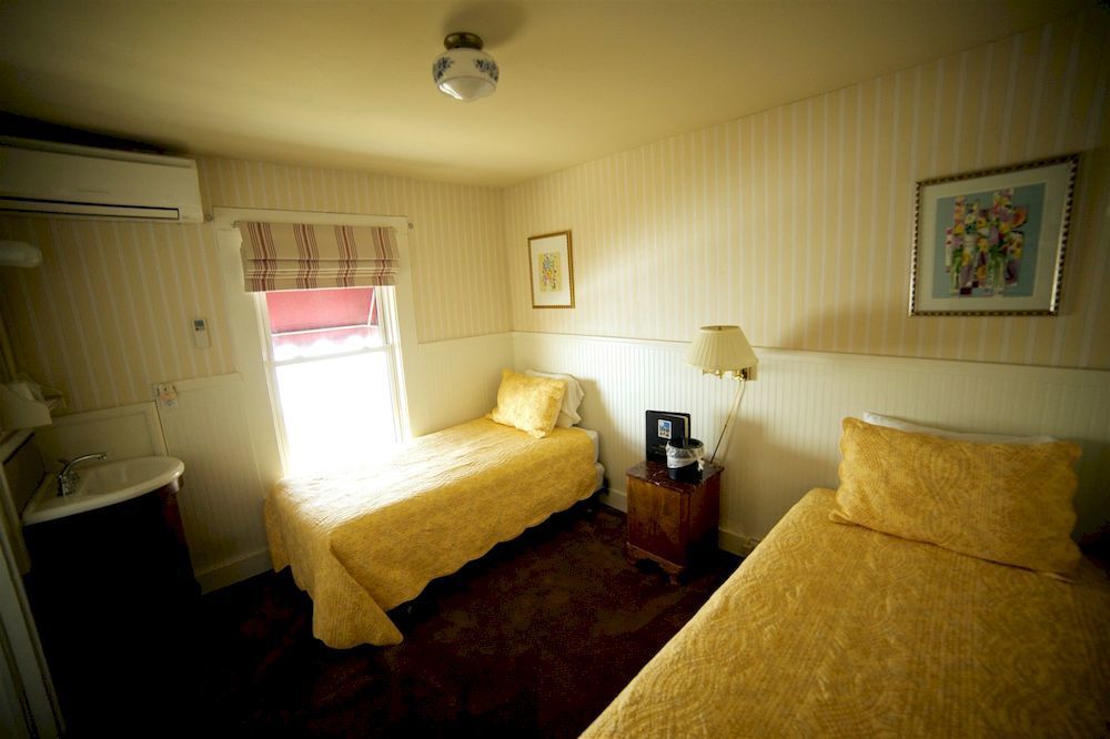 Hotel Charlotte Groveland Exterior photo